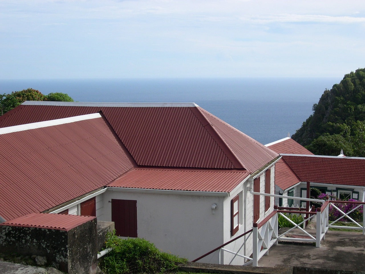 The Ultimate Guide to Apron Flashing Roof Protection